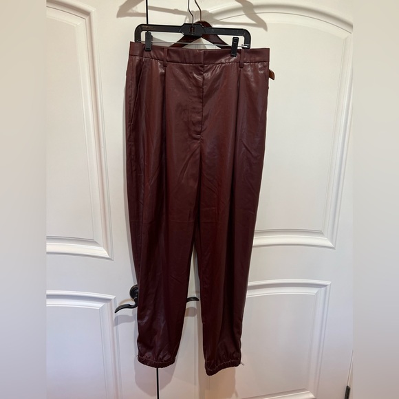 NWT- Tibi burgundy Liquid Drape ankle zip Pant Size 12 - Picture 2 of 15